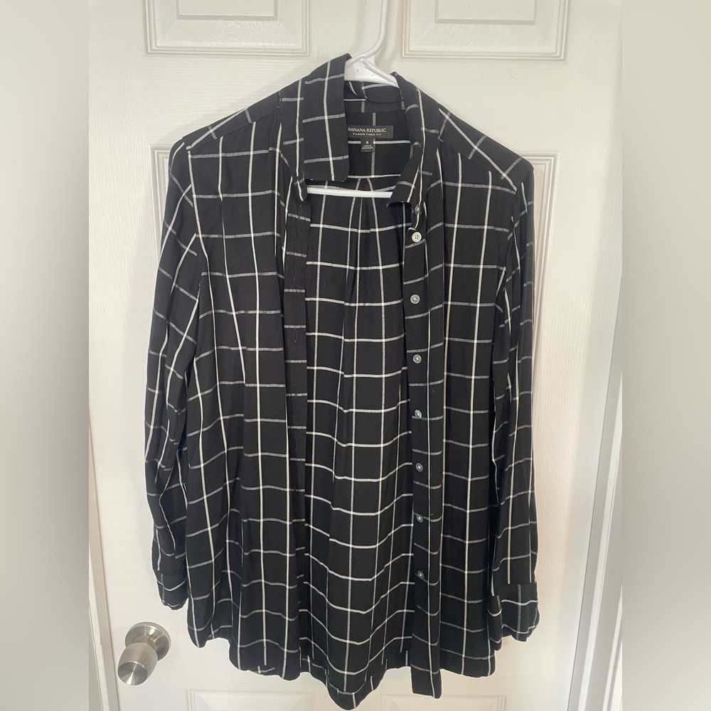 Banana Republic button up shirt